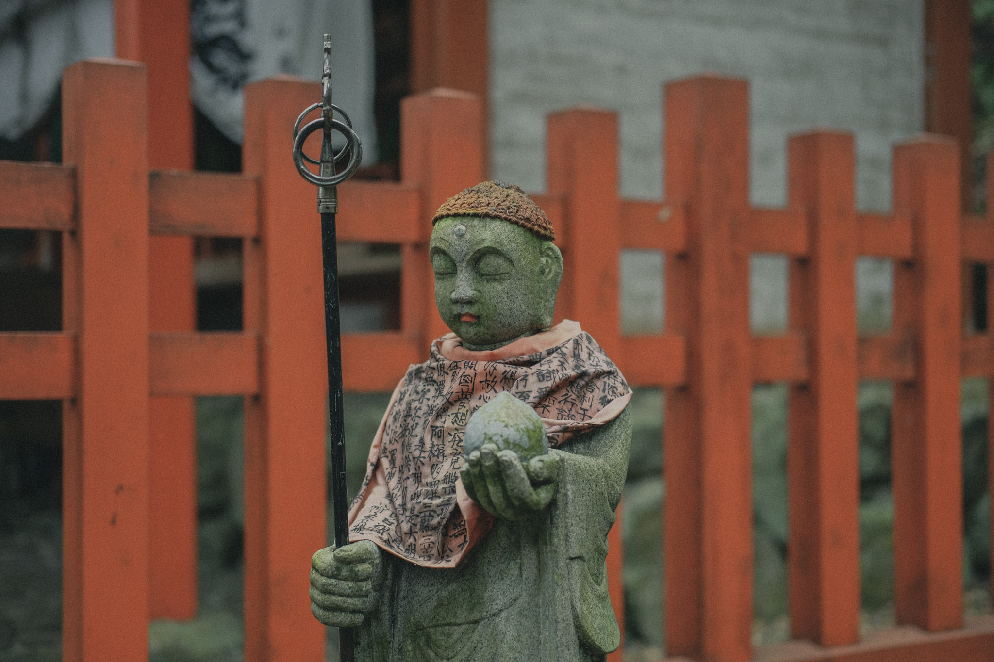 Buddha statue (宝山寺)